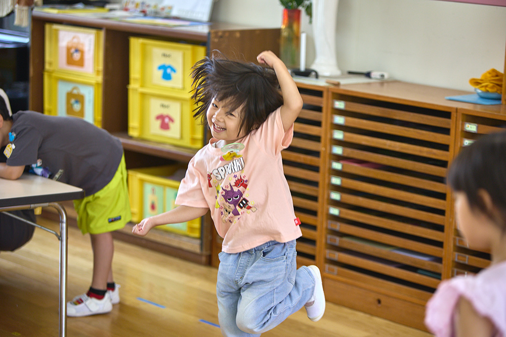 心も体も健康で明るい子ども<br />
